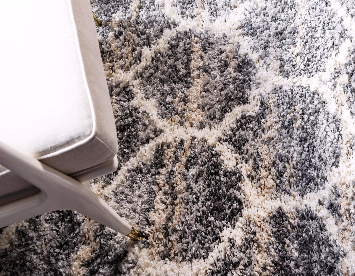 Broderick - Modern Pattern Shaggy Rug