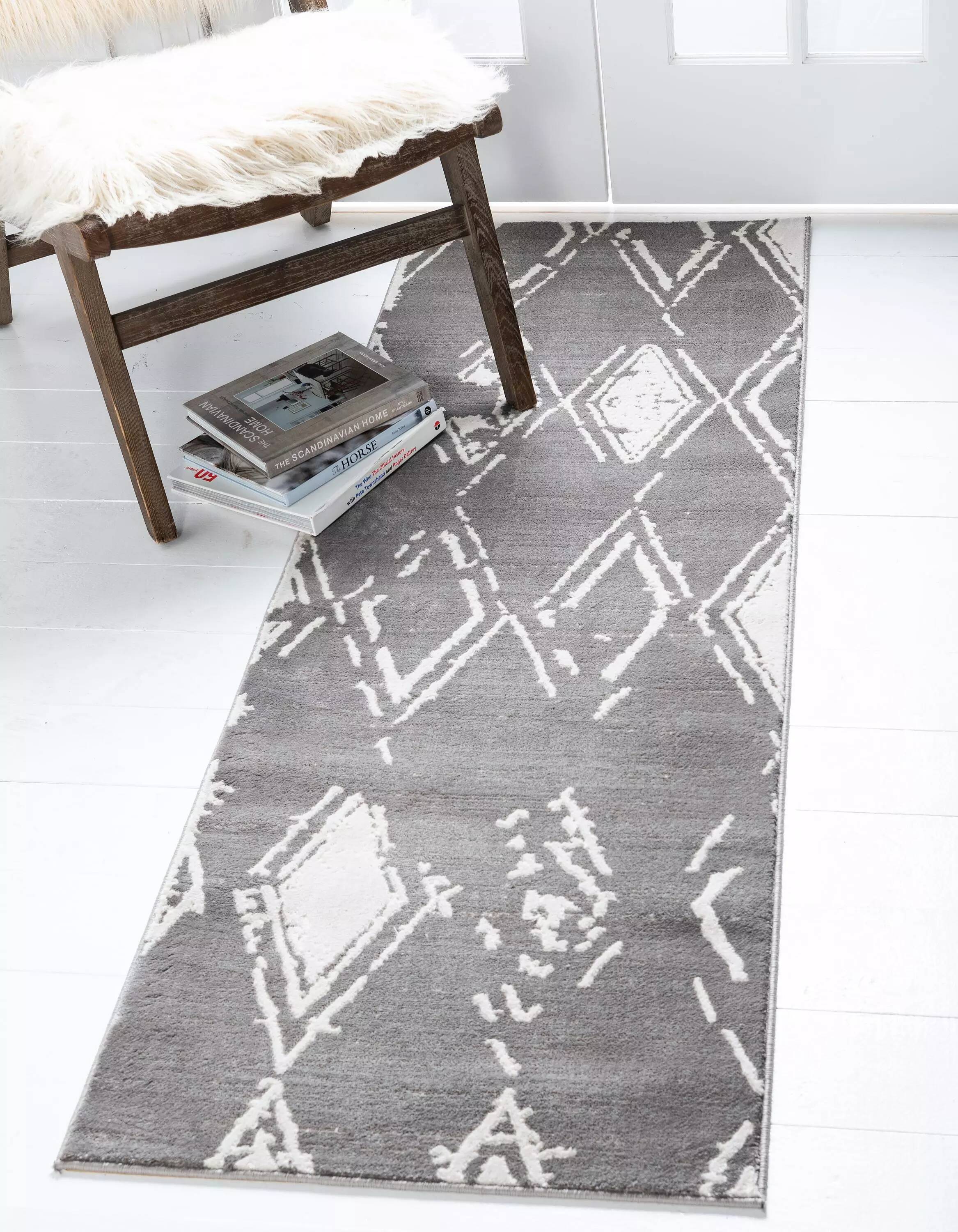 Jakobe - Faded Diamond Pattern Rug