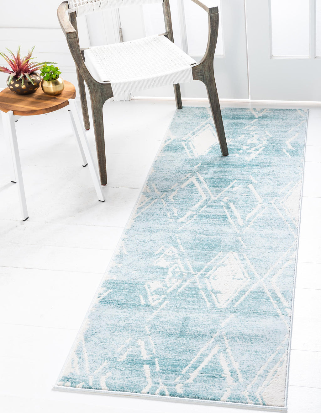 Jakobe - Faded Diamond Pattern Rug