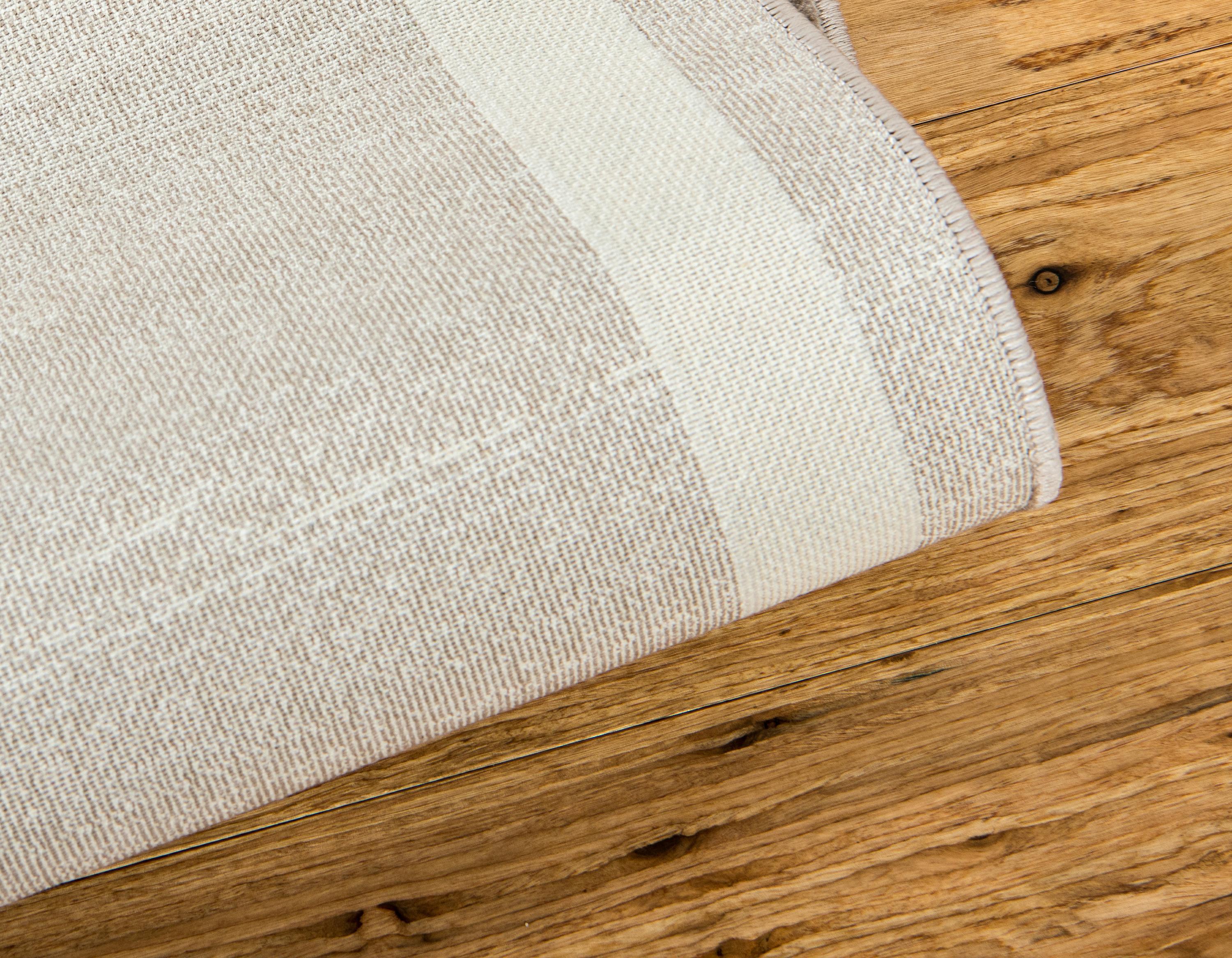 Dangelo - Modern European Bordered Rug