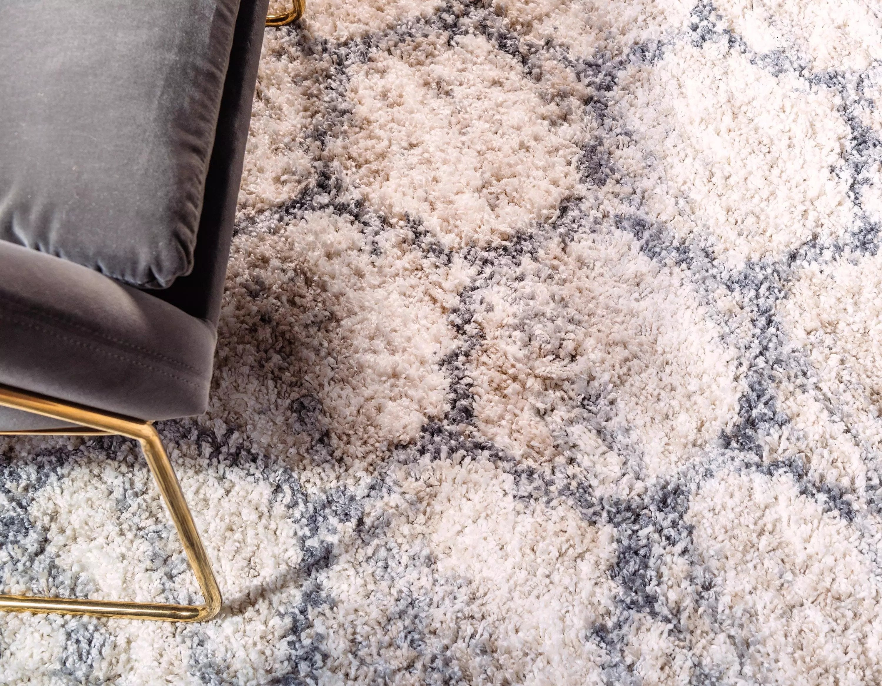 Broderick - Modern Pattern Shaggy Rug