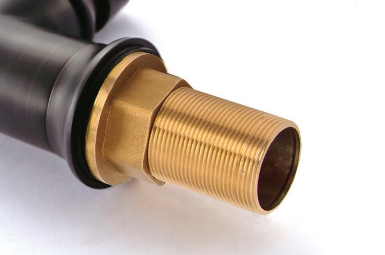 Anaia - Vintage-Style Brass Bathroom Faucet