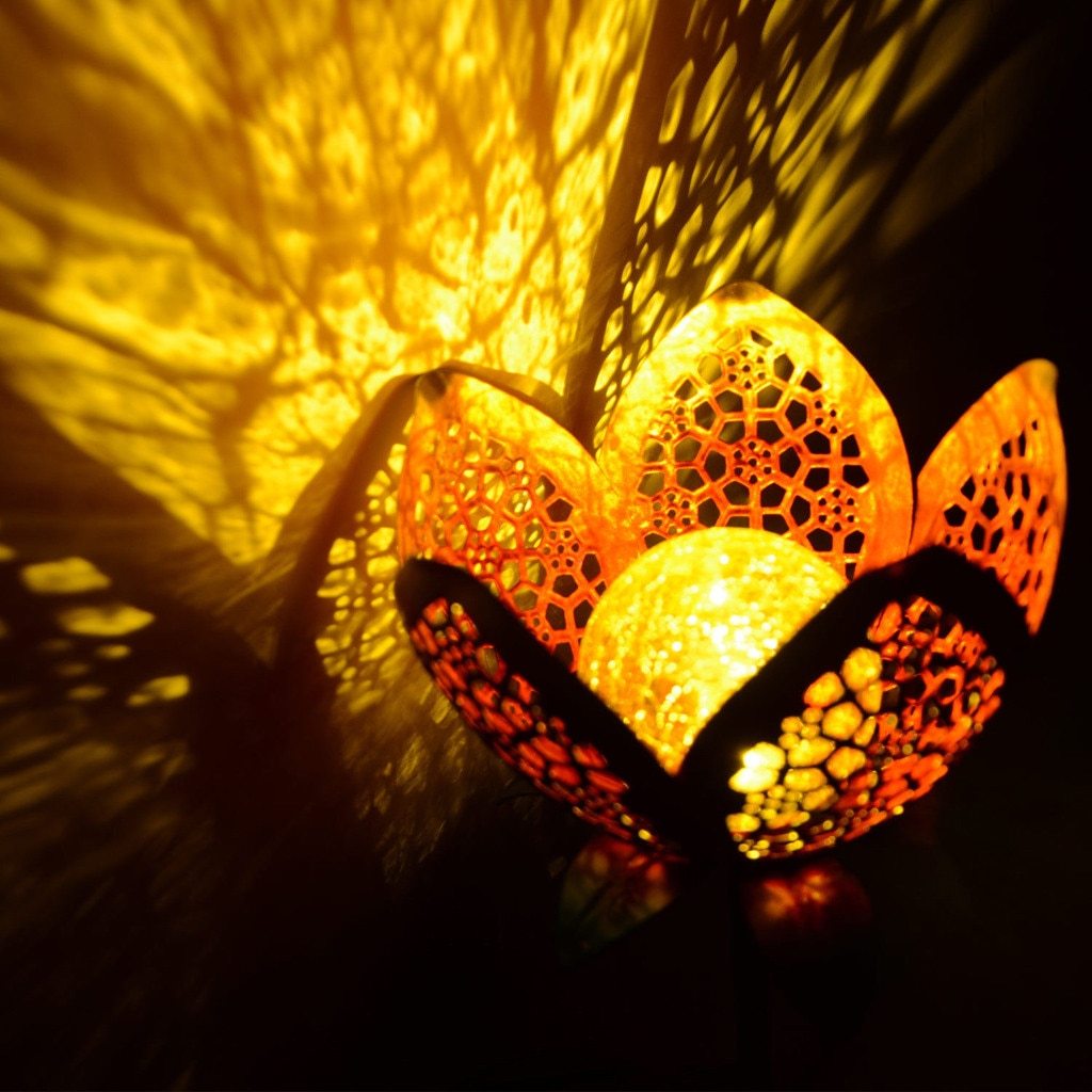 Solar Openwork Flower Garden Path Light