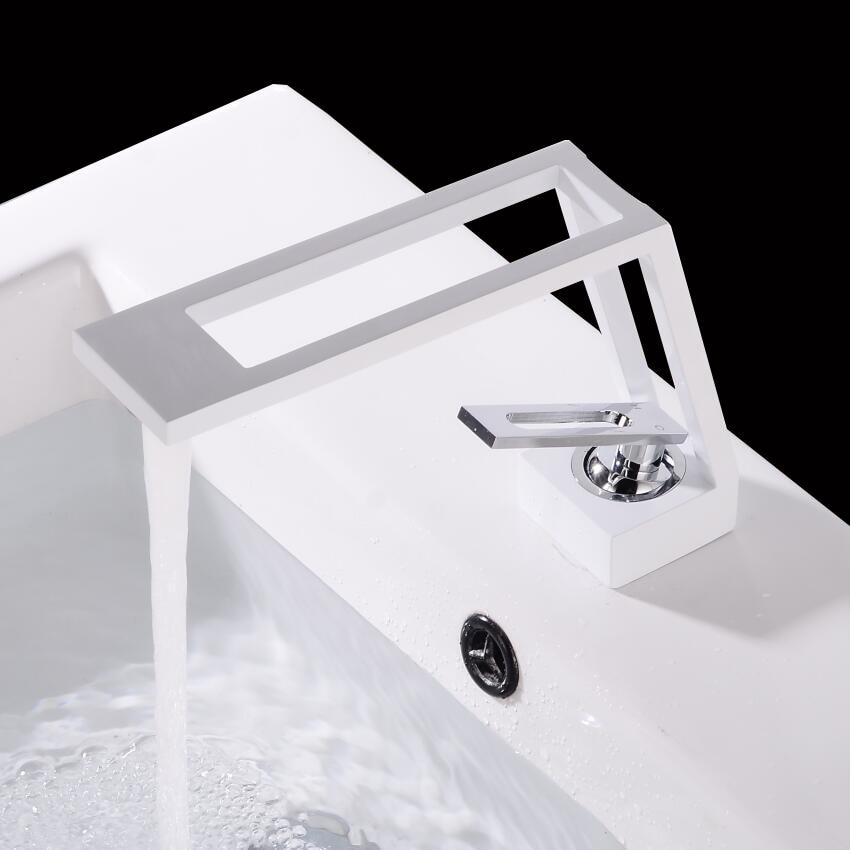 Lionel - Modern Openwork Bathroom Faucet