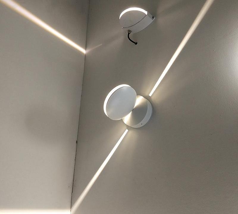 Round Wall-Mounted LED Lamp