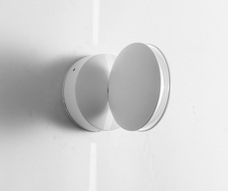 Round Wall-Mounted LED Lamp