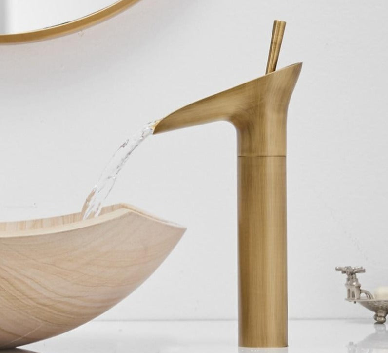 Clifton - Elegant Single-Lever Waterfall Bathroom Faucet